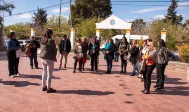 Ulapes: Municipio y hacedores visitaron lugares históricos y culturales