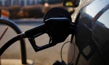 Aumentó el combustible y la nafta super más barata quedó en $1106