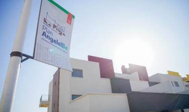 El gobernador Quintela entregó 40 viviendas en altura del Plan Angelelli en el barrio Francisco II