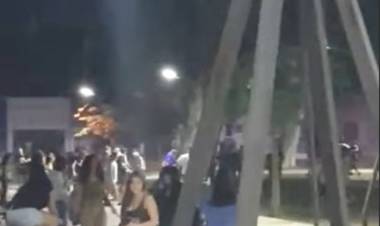 Chamical: batalla campal en estudiantina