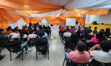 Chepes: Festejos y reconocimientos en el día del empleado público provincial