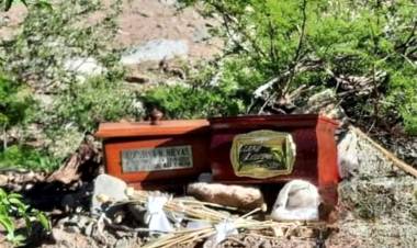 Olta: extraño hallazgo de urnas funerarias