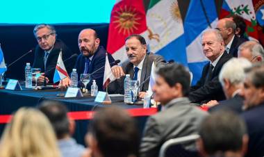 Ricardo Quintela en el Norte Grande: “Somos diez provincias que buscamos siempre mejorar la competitividad”