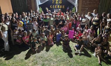 F.E.S: Cierre anual del programa "Fortalecimiento Escolar y Social"