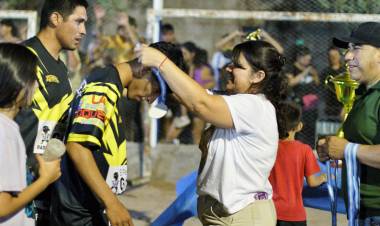 Municipio Rosario V. Peñaloza acompaño en la gran final de la Liga Independiente