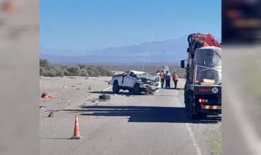 Grave accidente en Ruta 40: una camioneta proveniente de Guandacol volcó cerca de la mina Gualcamayo