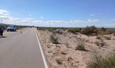 Aimogasta: Dos mujeres hospitalizadas tras el vuelco de un auto en Ruta 9