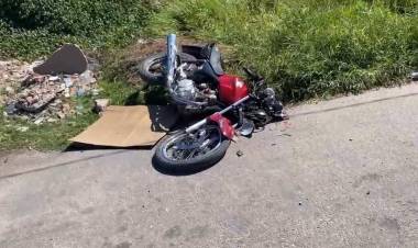 Chepes: Camión embistió a una moto estacionada