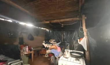 Por las lluvias, una familia fue evacuada en Chepes y se desbordó el río en Ambil