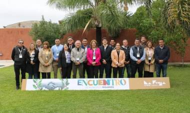 El Gobernador se reunió con los 18 intendentes