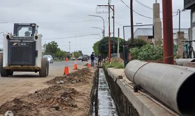 Av. San Martín: Avanza la segunda etapa de construcción del canal de desagüe
