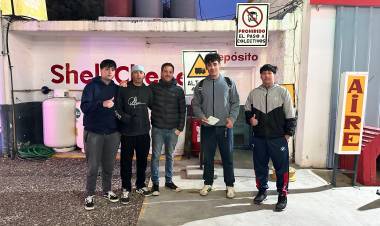 Alumnos de 6° Año A fueron recibidos en la Shell para conocer las instalaciones de Gas.