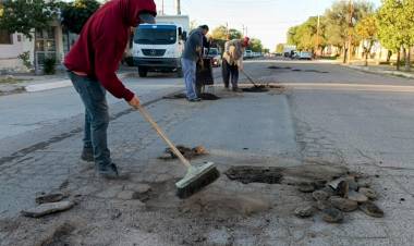 Chepes: Continuan los trabajos de mantenimiento en calles