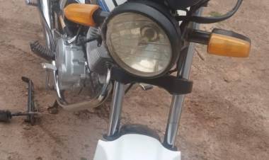 Caída de motociclista en Villa Chepes