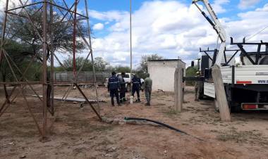 Recambio de electrobombas y reparación de acueductos en Parajes La Contradicción y San José