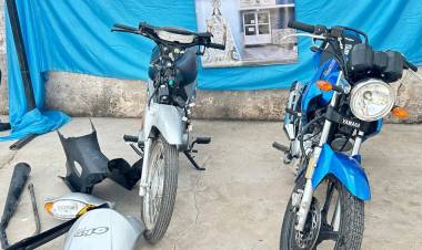 Sorprendieron a dos hombres robando una moto en Chamical y fueron detenidos