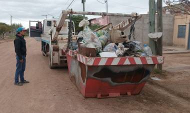 Sector Norte: Continúa el plan estratégico de descacharreo en Chepes