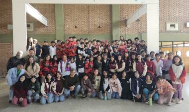 Malvinas y las Nuevas Generaciones: conversatorio sobre Malvinas con alumnos de 7° grado