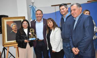 Homenaje a Rosario Vera Peñaloza a 75 años de su fallecimiento