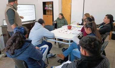 Se realizó taller de orientación laboral para fomentar el empleo