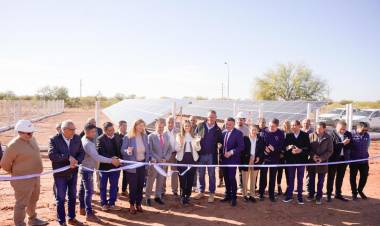 Se inauguró el primer parque solar de Patquía y avanzó en la promoción de energías limpias