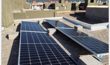 Lanzarán programa piloto de 100 viviendas con energía solar sin costo