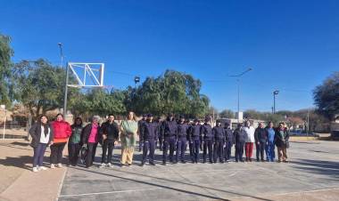 Operativo de Atención Primaria de la Salud en la Escuela de Cadetes de Policía sede Chepes