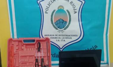 Recuperan elementos robados que estaban escondido en un descampado