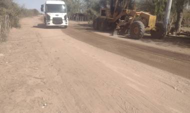 Continúan los trabajos de recambio de luminarias y mantenimiento de calles