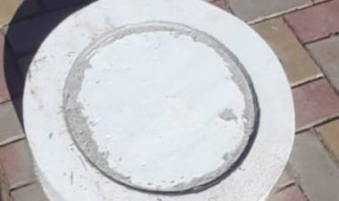 Chepes: la placa del monolito Punto Cero fue hallada y devuelta tras su desaparición