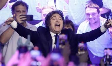 Javier Milei: "hoy comienza la construcción de la Argentina grande"