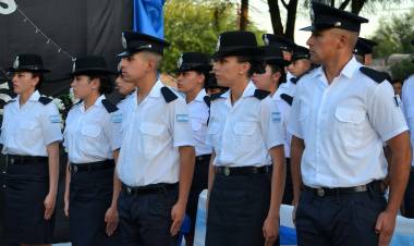 Chepes: 45 nuevos agentes de seguridad en su acto de egreso