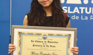 La Cámara de Diputados de La Rioja distinguió a Milena Fernández Vega con el reconocimiento “Pedro Ignacio de Castro Barros”