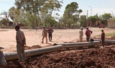 En Villa Chepes: construcción de desagües y acueducto en las calles circundantes al balneario municipal