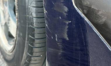 Chepes: colisión entre un camión y un automóvil en un semáforo de Av. San Martín