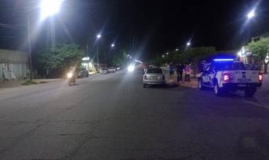 Chepes: menor de 3 años cruzó la calle y fue impactado por un automóvil