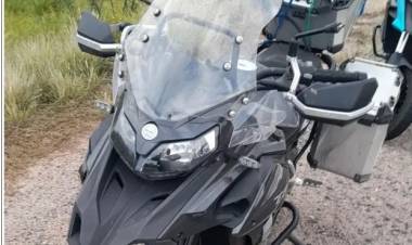 Motociclista mendocino sufrió una caída en Ruta 141 y fue hospitalizado cerca de Chepes