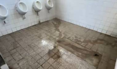 Chepes: Preocupación por el estado de los sanitarios en la Escuela 114