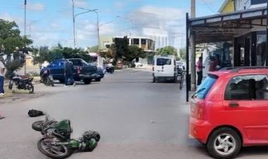 Una mujer y un menor hospitalizados tras un choque en pleno centro