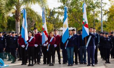 Chepes conmemoró el 25 de Mayo con un emotivo acto patrio encabezado por Laura Carrizo