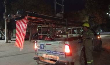 Principio de incendio en un transformador dejó sin energía a un sector de la zona norte de Chepes