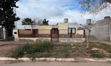 Robaron sanitarios, termotanques y un aire acondicionado de una vivienda en Chepes
