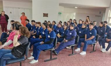 El Hospital Luis Pasteur de Chepes recibió a estudiantes de Enfermería para iniciar sus prácticas formativas