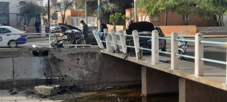 Capital: Tremendo accidente entre dos automóviles en Río Tajamar.