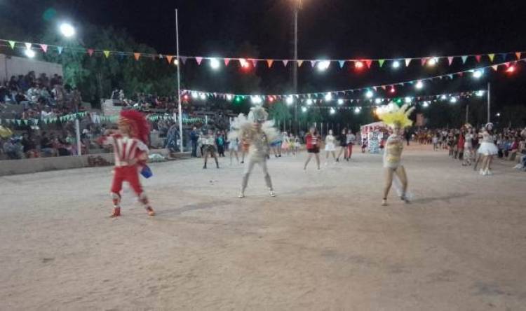 Con multitudinaria concurrencia: Culminaron los corsos de los carnavales 2023 del club Sportivo Barrio Belgrano.