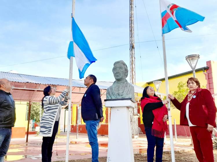 Viva la Patria: Conmemoran 207° Aniversario de la declaración de la Independencia Nacional.