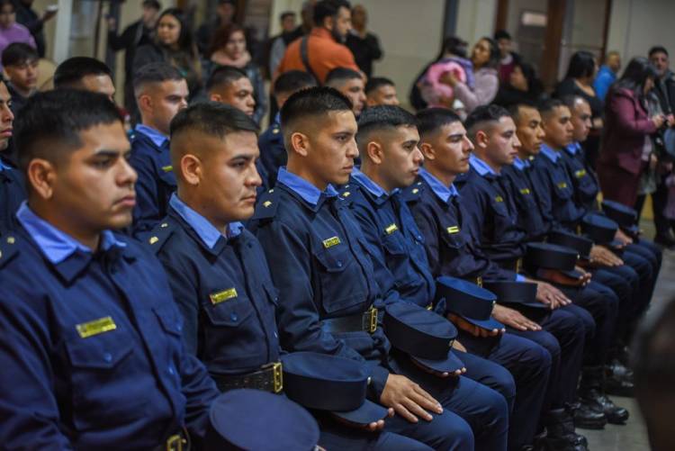 El Gobierno fortalece el sistema de seguridad con la designación de 125 nuevos oficiales