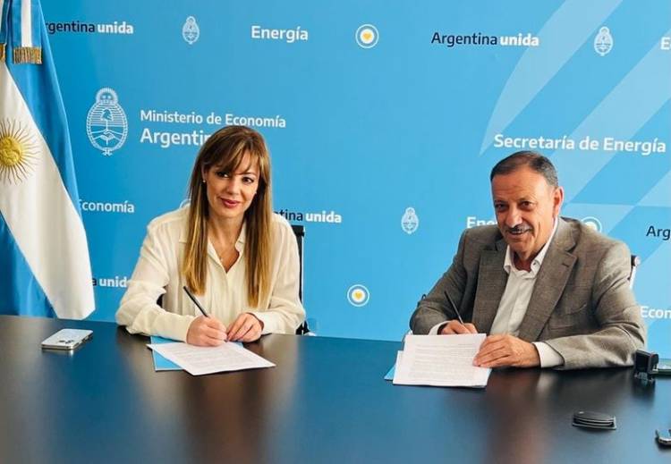 El gobernador Quintela acordó una ampliación del financiamiento para la obra del Gasoducto Productivo Patquía-Chilecito