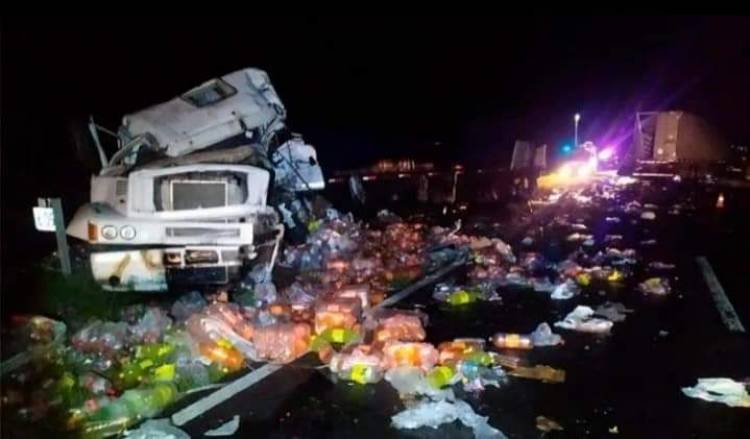 Tremendo choque frontal de camiones en Vicuña Mackenna: Una de las victimas era de Chepes