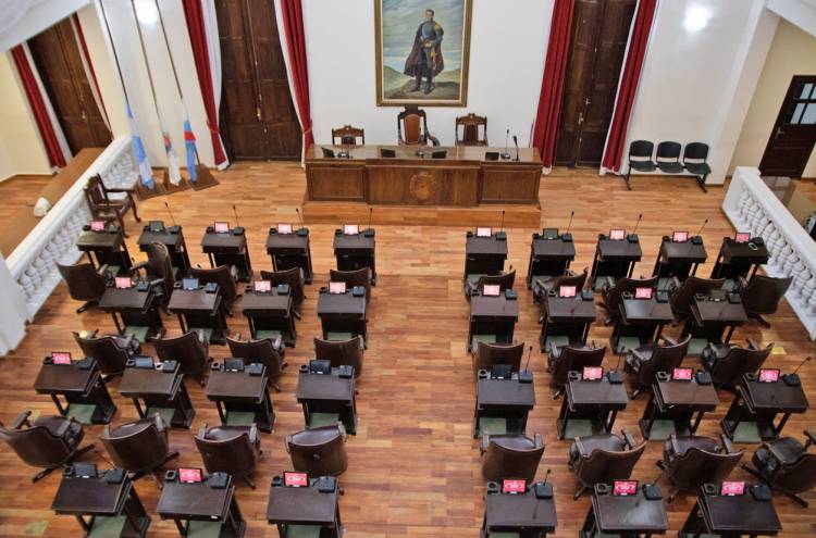 La legislatura de La Rioja aprobó la reconducción del presupuesto 2023